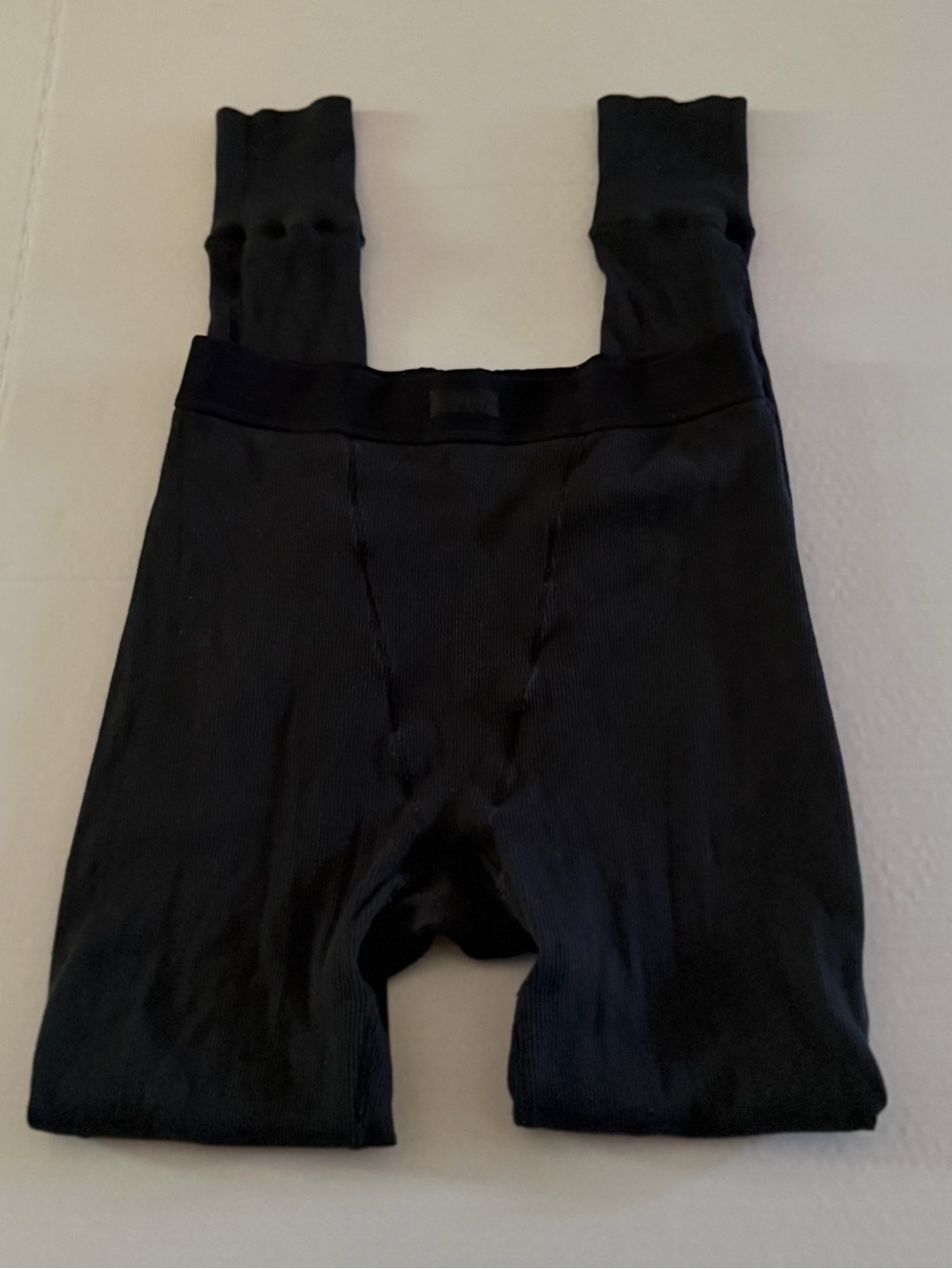 SKIMS Black Ribbed Boxer Leggings